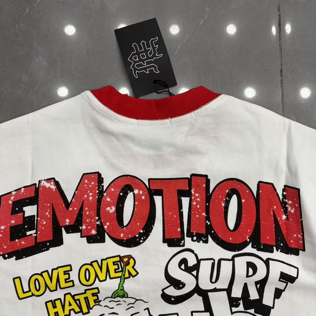 Mixed Emotion Contrast Trim Graphic Tee